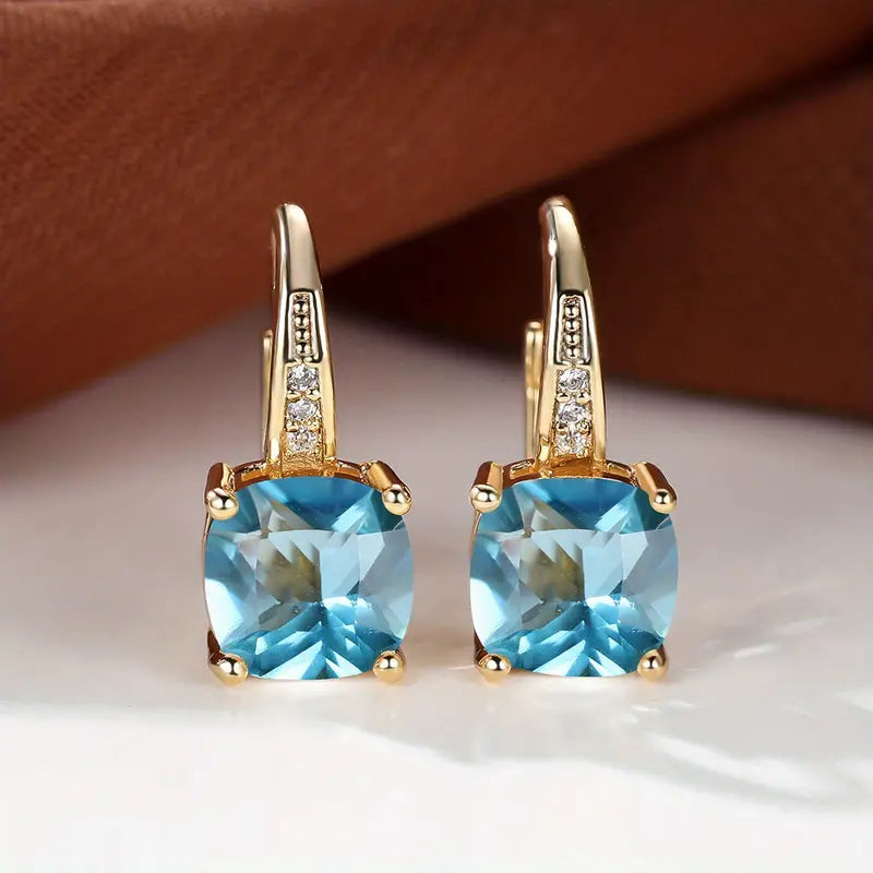 Wynne Gold Hoop Earrings