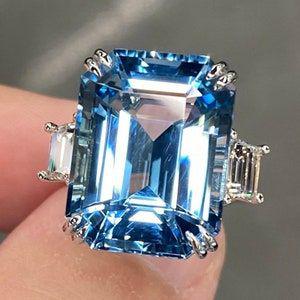 Ornella White Gold Sapphire Ring