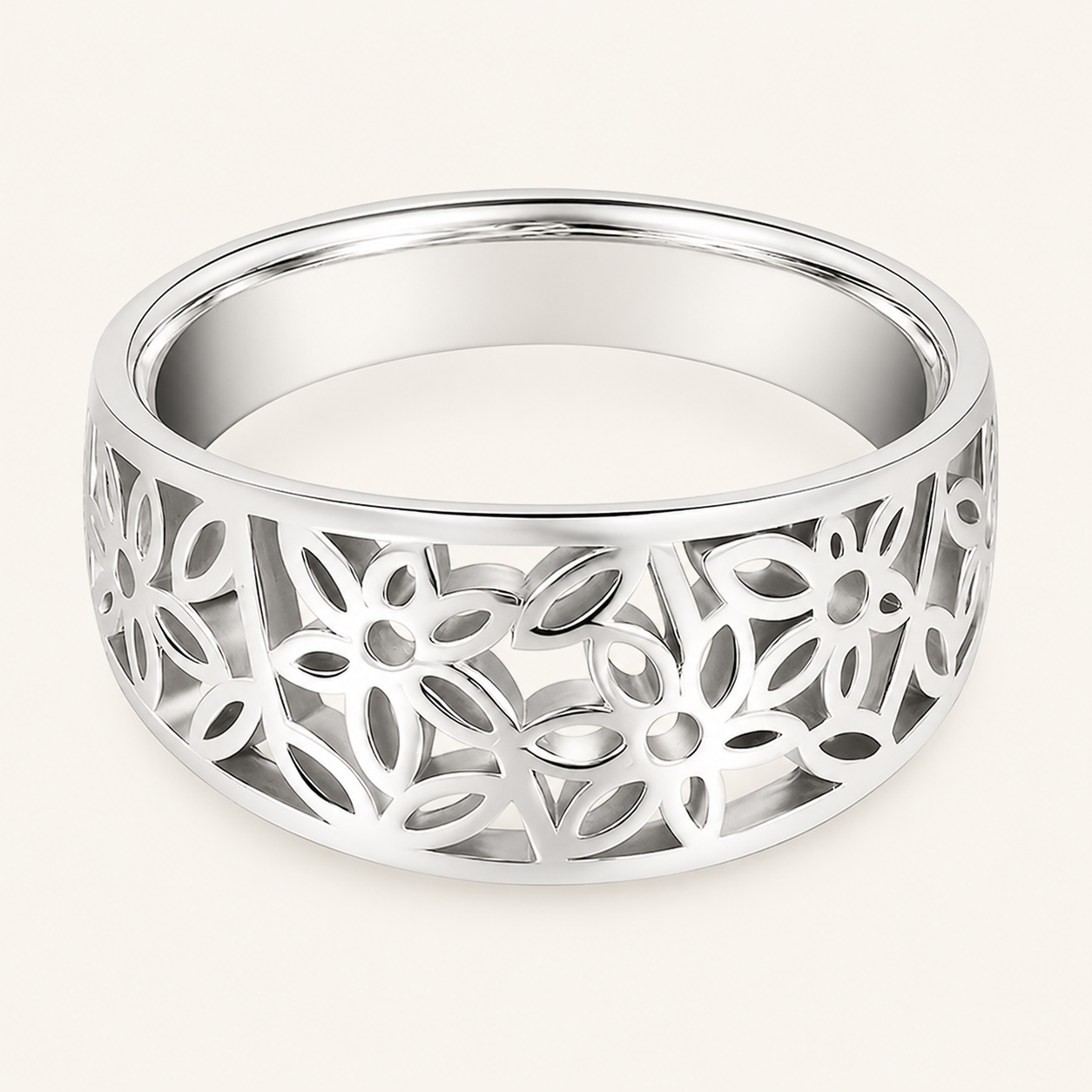 Mariella White Gold Flower Ring