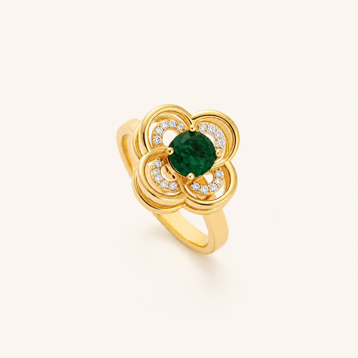 Lilou Gold Emerald Halo Ring