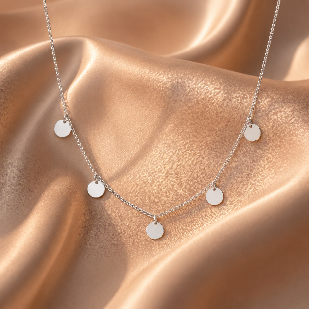 Lucy White Gold Circle Necklace