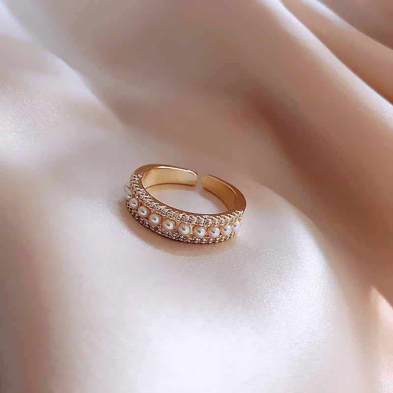 Gaia Gold Pearl Ring