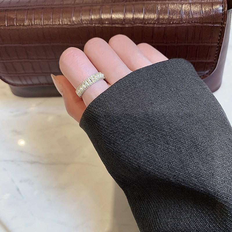 Gaia Gold Pearl Ring