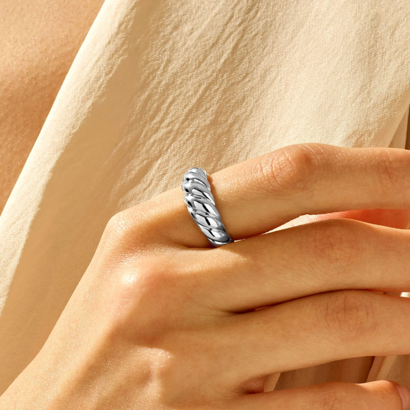 Mathilde White Gold Croissant Ring
