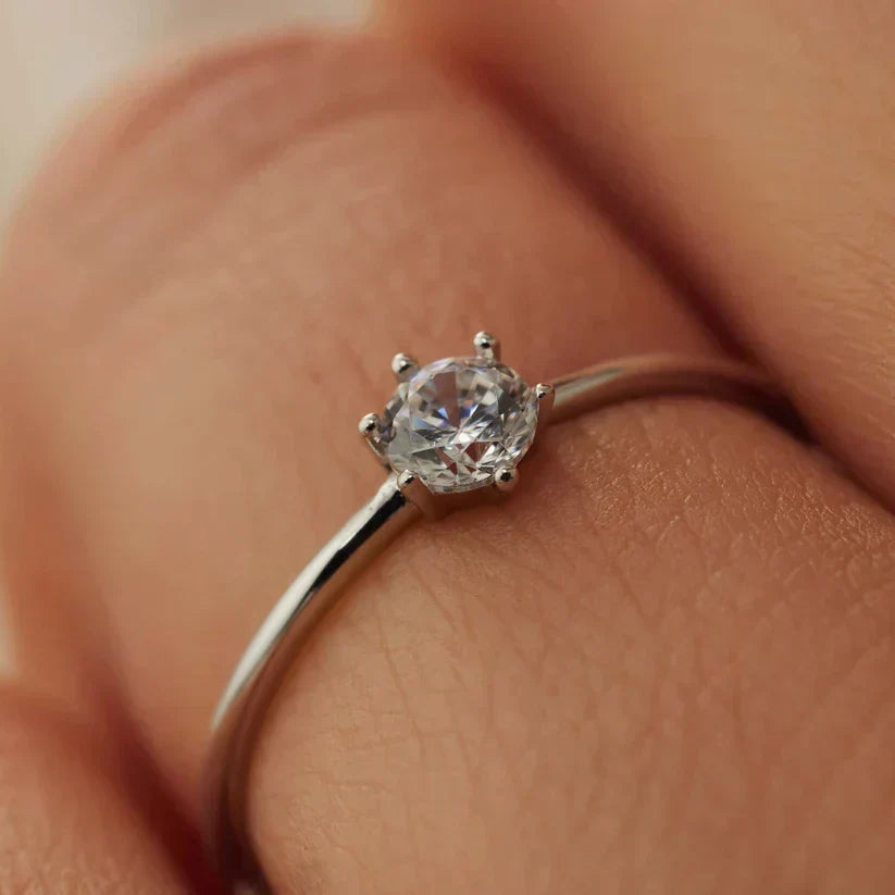 Abella White Gold Ring