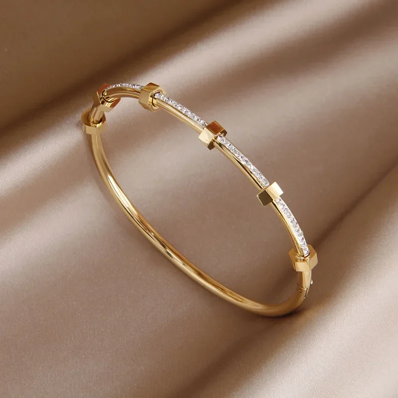 Paisley Gold Bracelet