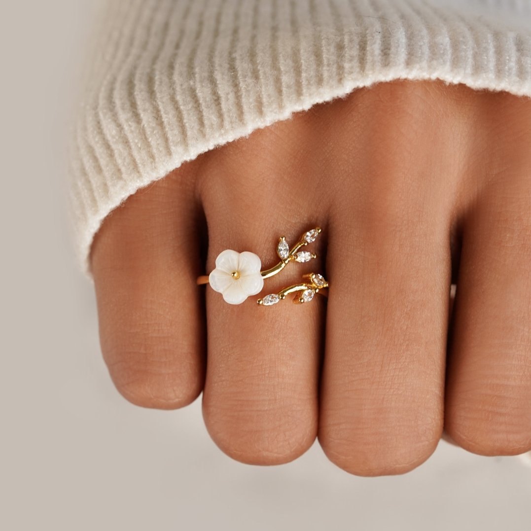 Nadia Gold Floral Ring