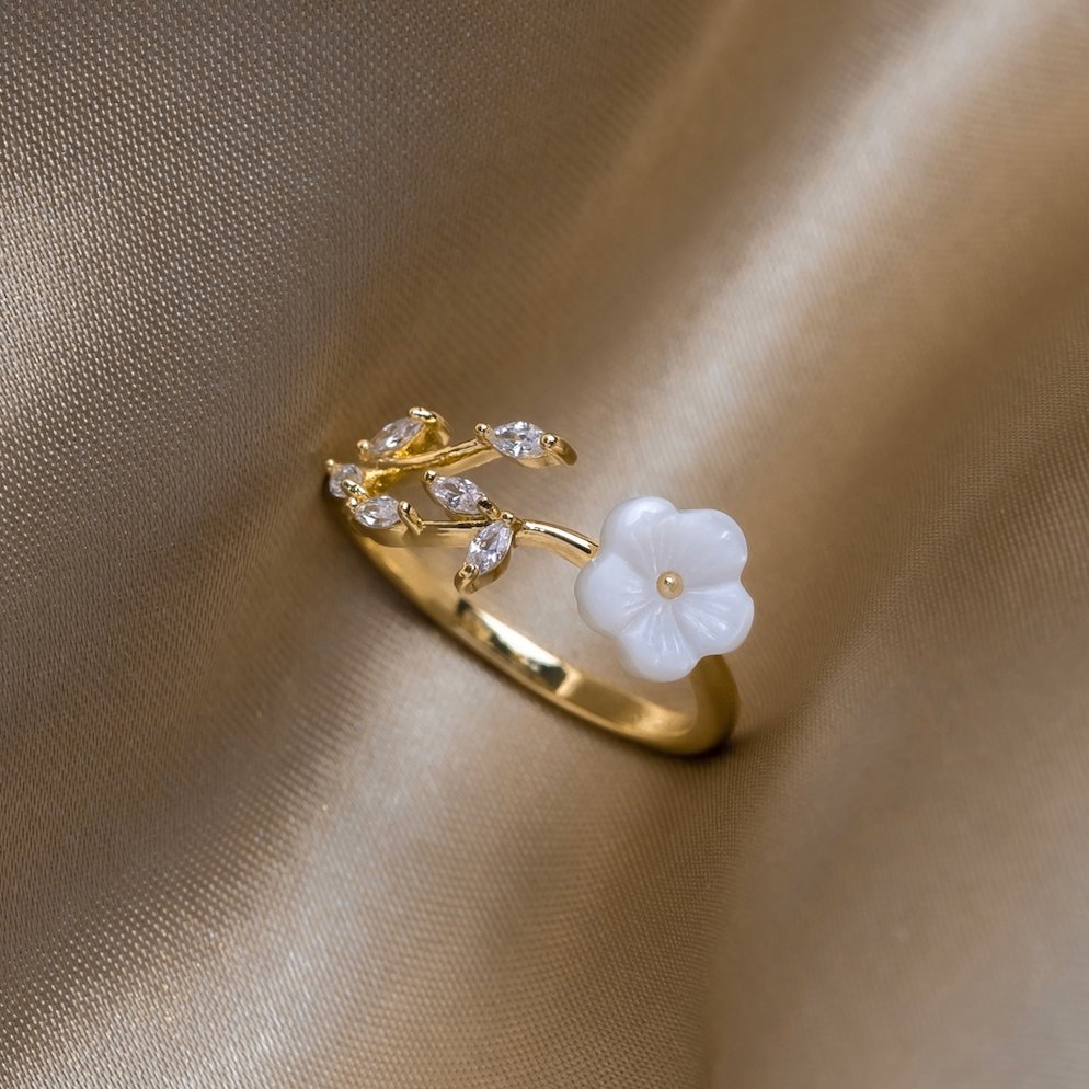 Nadia Gold Floral Ring
