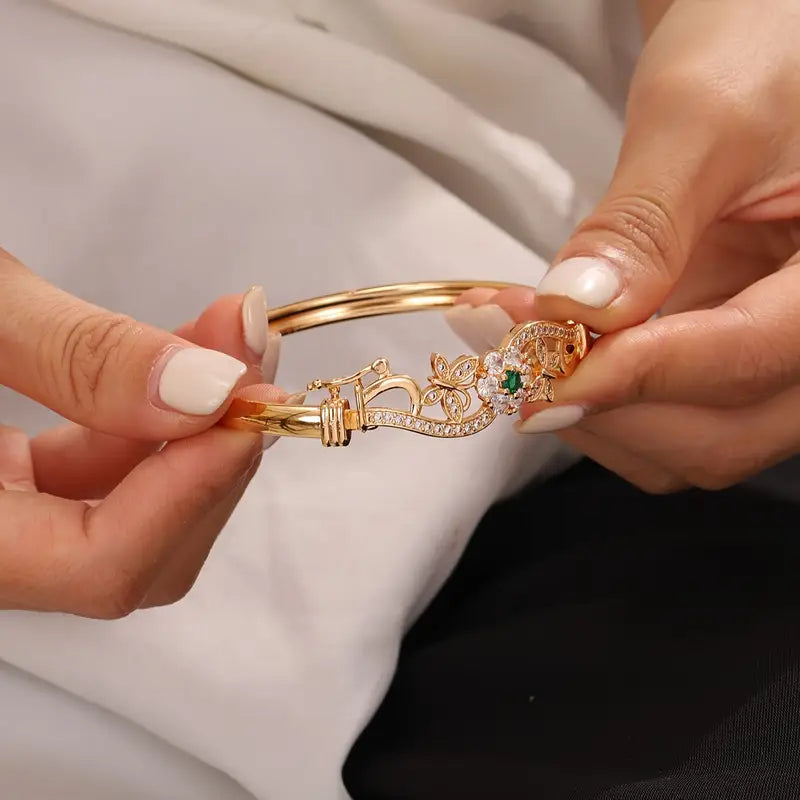 Isla Gold Emerald Bracelet