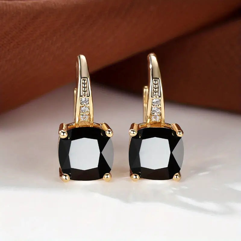 Wynne Gold Hoop Earrings