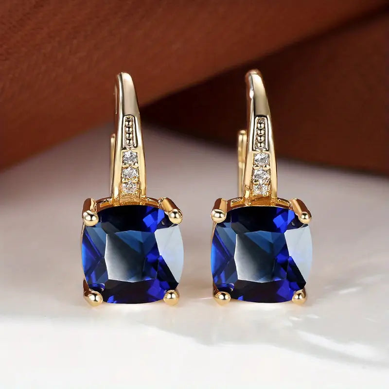 Wynne Gold Hoop Earrings