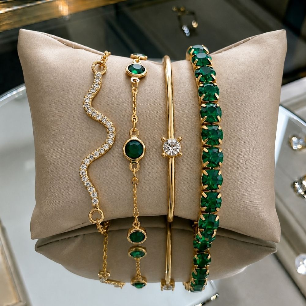 Uma Bracelet Set