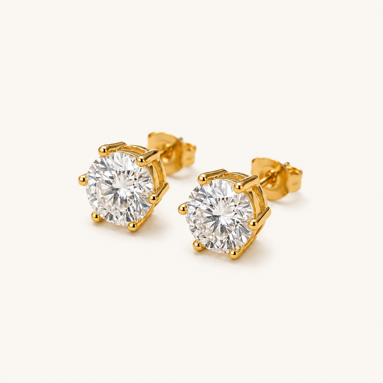 Tera Diamond Stud Earrings