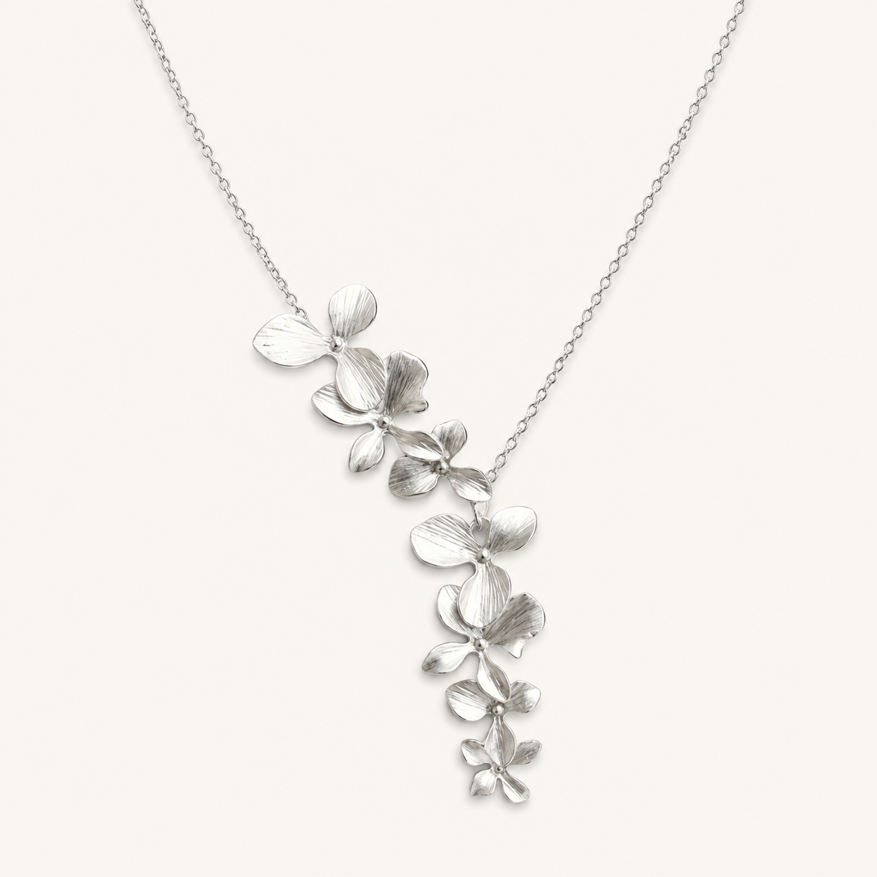 Beatrice Silver Flower Necklace