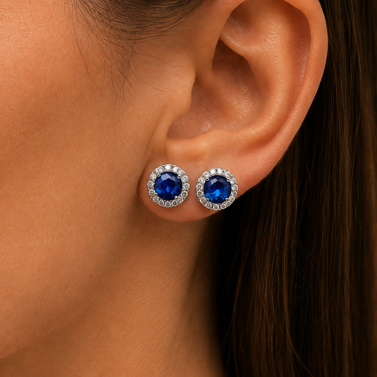 Lúcia White Gold Sapphire Earrings