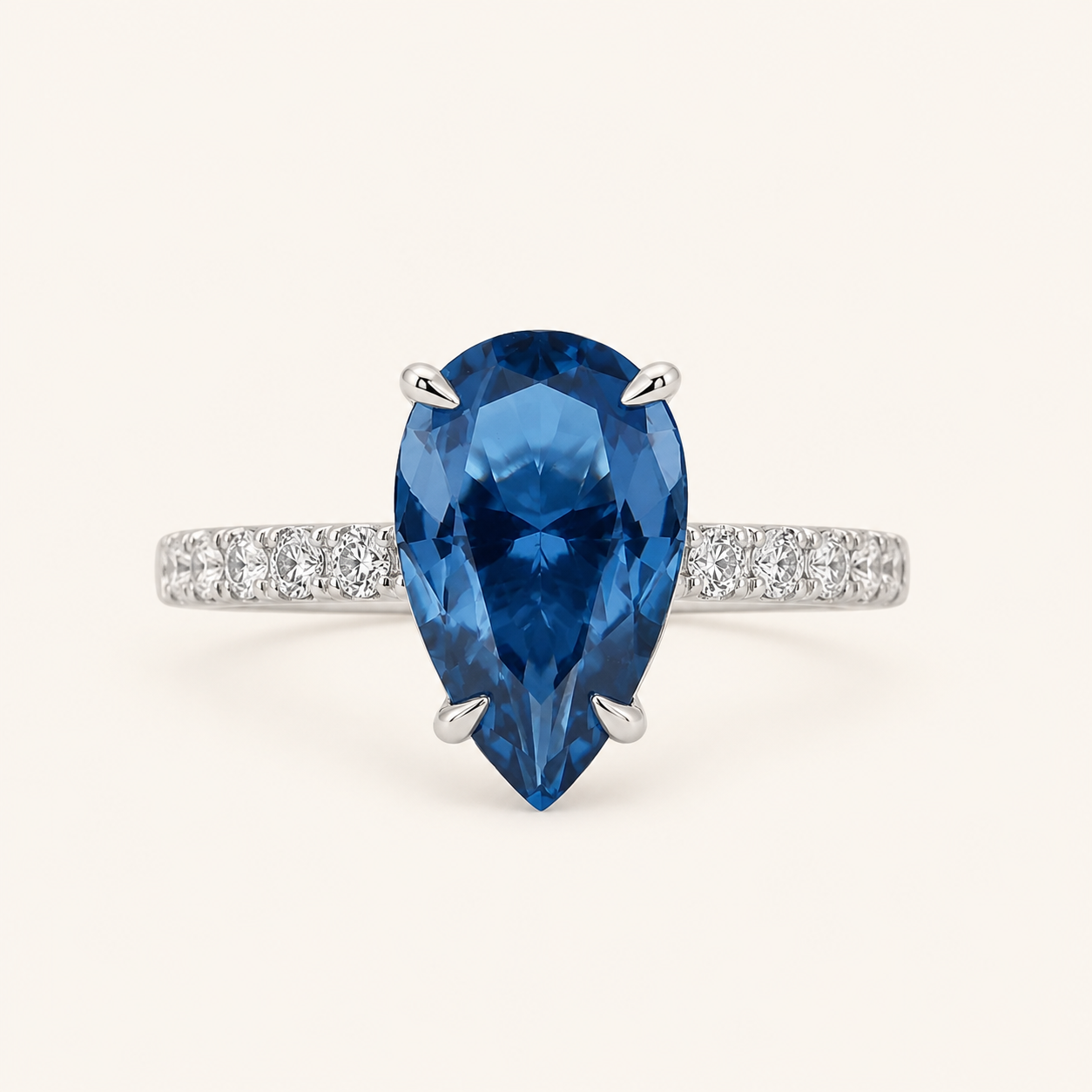 Anais White Gold Sapphire Ring