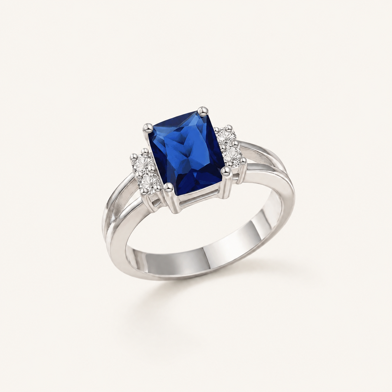 Isotta White Gold Sapphire Ring