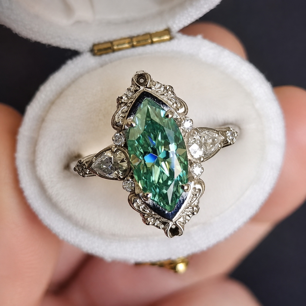 Vaelira Emerald Ring