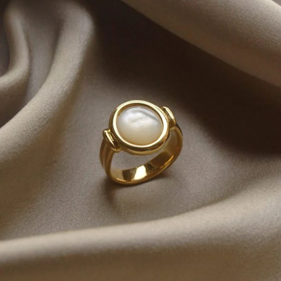 Hermione Gold Pearl Ring