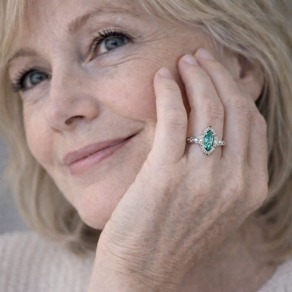 Vaelira Emerald Ring