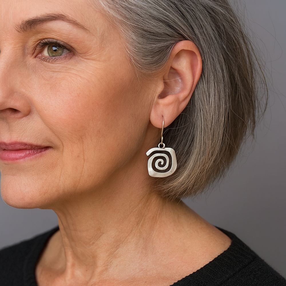 Celandine White Gold Earrings